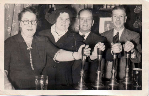 Aunt Bet, Mary, Uncle Alf and Arthur. Photo owned by Warren Carter